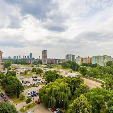 Glow With Balcony Братислава