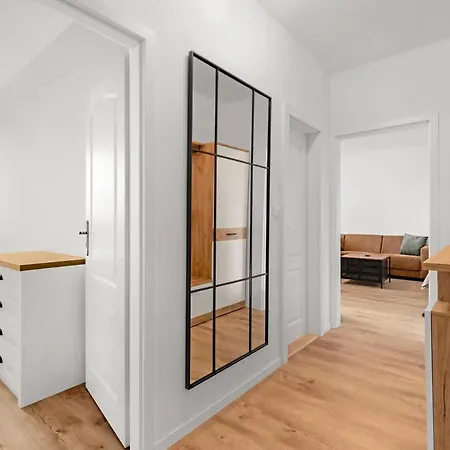 Glow With Balcony Apartment Pressburg