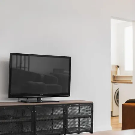 Апартаменты Glow With Balcony